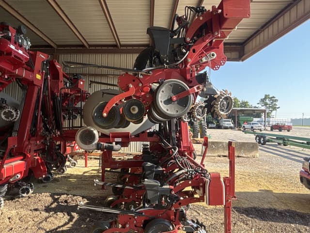 Image of Case IH 2130 equipment image 2