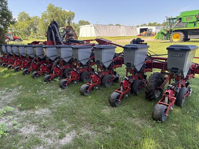 Image of Case IH 2130 equipment image 3