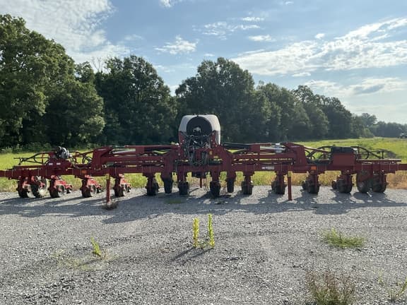 Image of Case IH 2130 equipment image 2