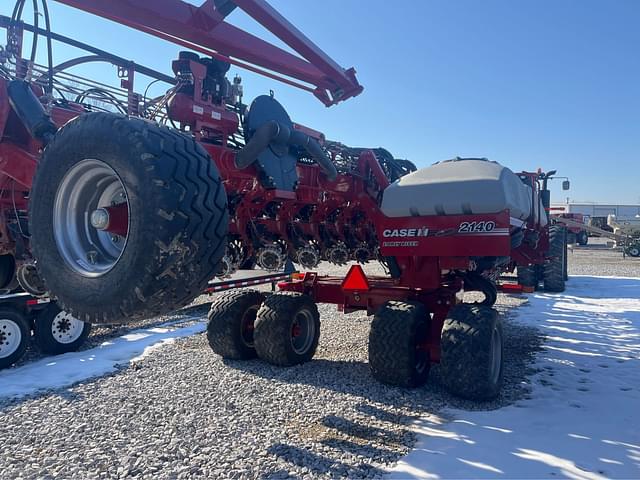 Image of Case IH 2140 equipment image 2