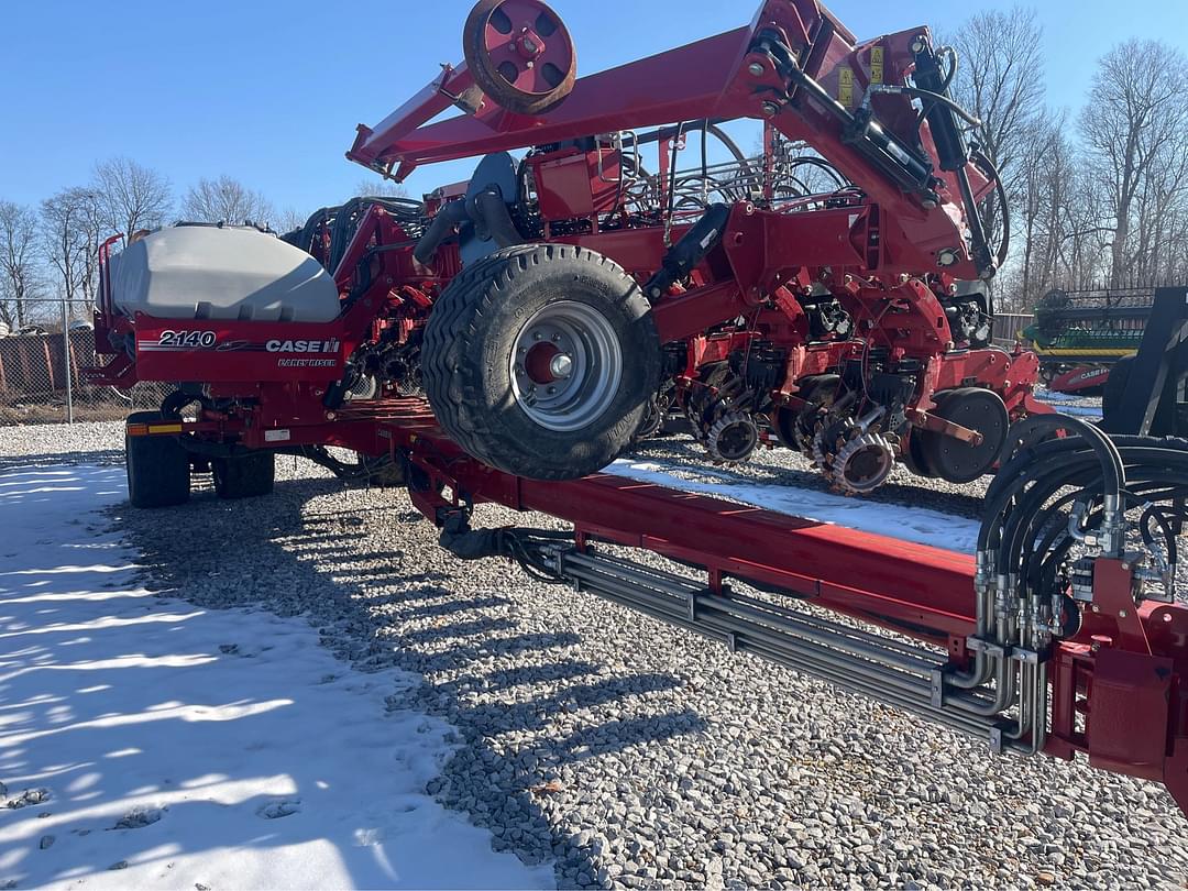 Image of Case IH 2140 Primary image