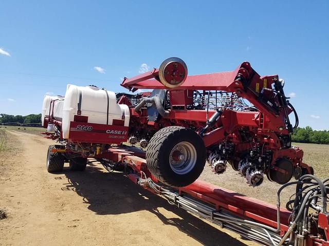 Image of Case IH 2140 equipment image 1