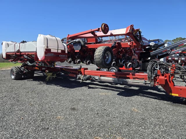 Image of Case IH 2140 equipment image 1