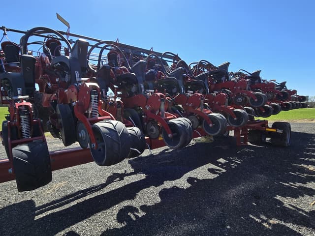Image of Case IH 2140 equipment image 1