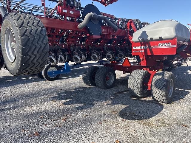 Image of Case IH 2140 equipment image 1