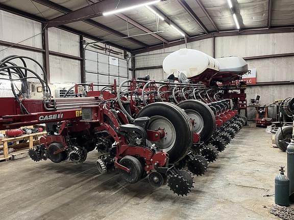 Image of Case IH 2150 equipment image 2