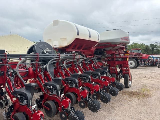Image of Case IH 2150 equipment image 3
