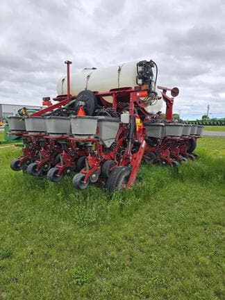 Image of Case IH 2150 equipment image 3