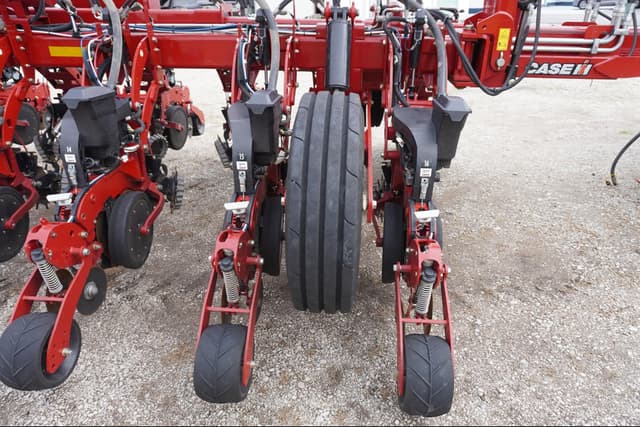 Image of Case IH 2150 equipment image 2