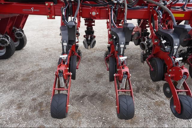 Image of Case IH 2150 equipment image 4