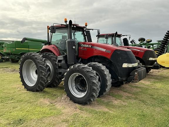 Image of Case IH Magnum 280 equipment image 2