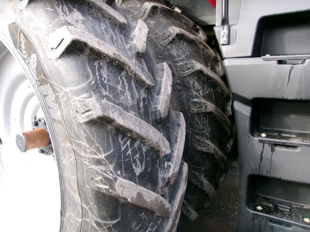 Image of Case IH Magnum 310 equipment image 4