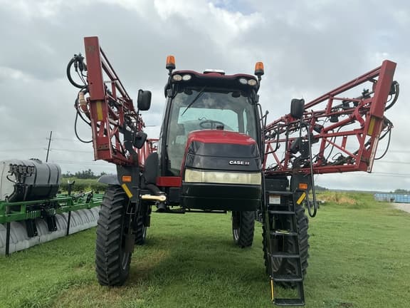 Image of Case IH 3240 Patriot equipment image 1