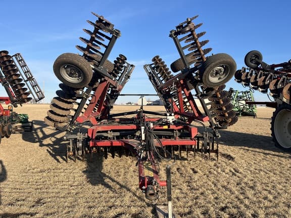 Image of Case IH 335VT equipment image 1