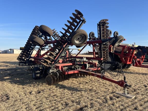 Image of Case IH 335VT Primary image