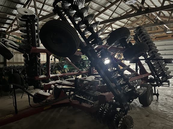 Image of Case IH 335VT equipment image 1