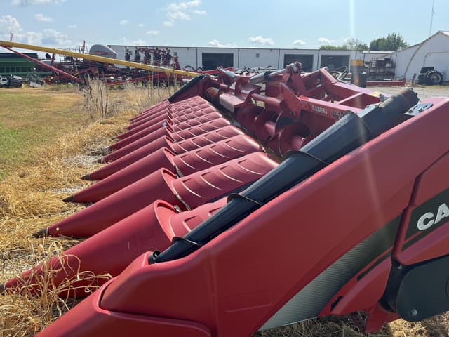 Image of Case IH 4412F equipment image 3