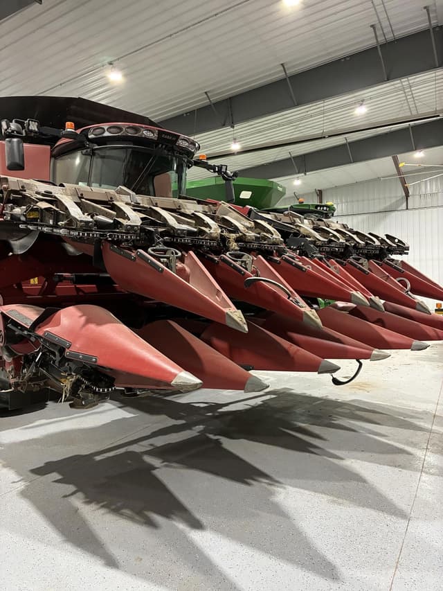 Image of Case IH 4412F equipment image 2