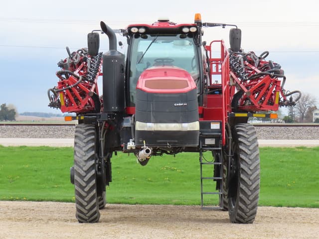 Image of Case IH 5550 Trident equipment image 4
