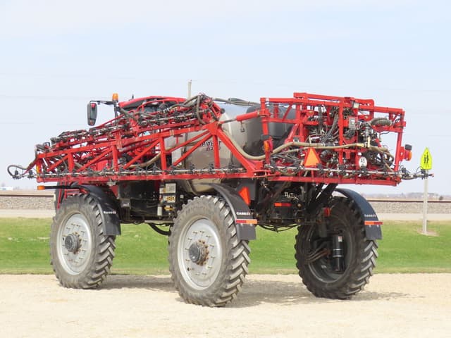 Image of Case IH 5550 Trident equipment image 2