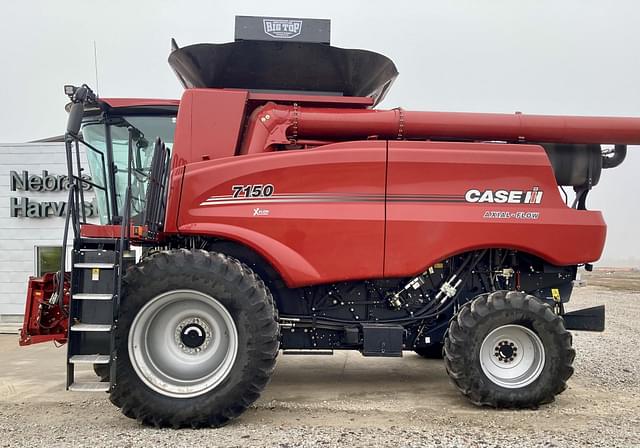 Image of Case IH 7150 equipment image 2