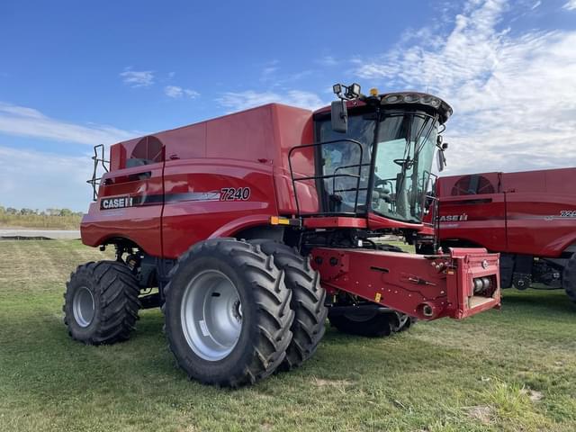 Image of Case IH 7240 equipment image 1