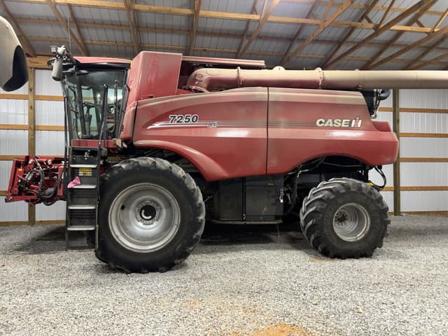 Image of Case IH 7250 equipment image 2