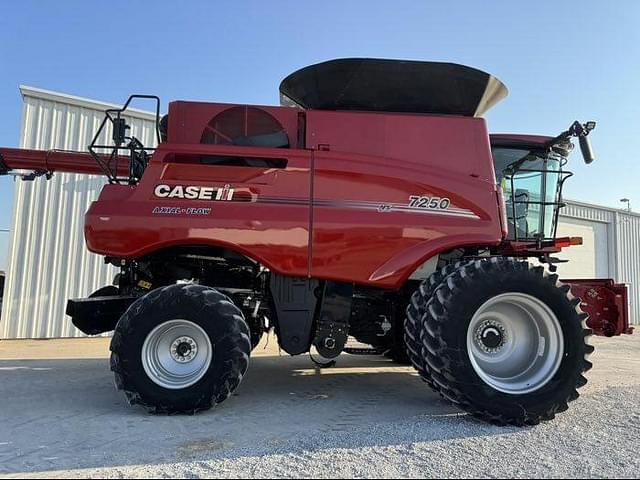 Image of Case IH 7250 equipment image 3