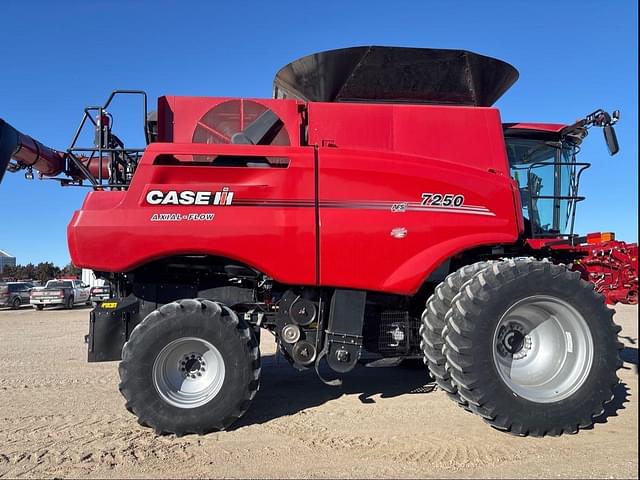 Image of Case IH 7250 equipment image 1