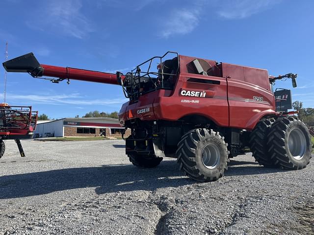 Image of Case IH 7250 equipment image 2