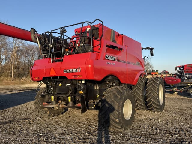 Image of Case IH 8250 equipment image 2