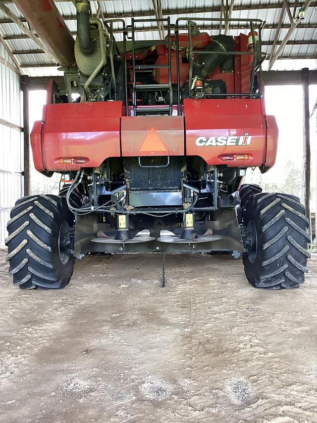 Image of Case IH 8250 equipment image 2