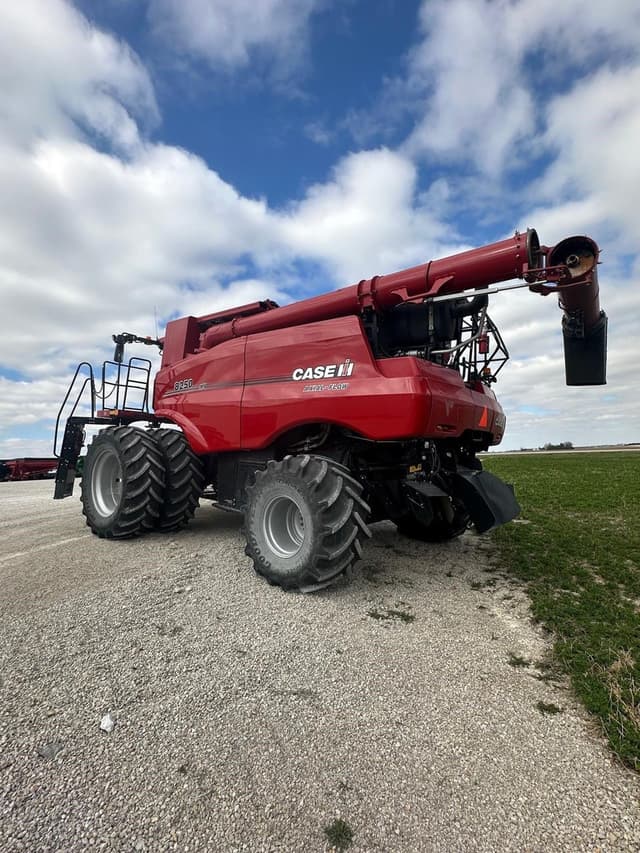 Image of Case IH 8250 equipment image 2