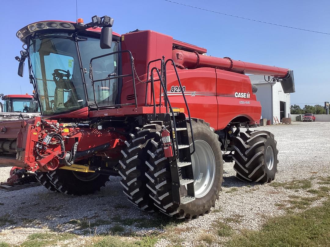 Image of Case IH 8250 Image 0