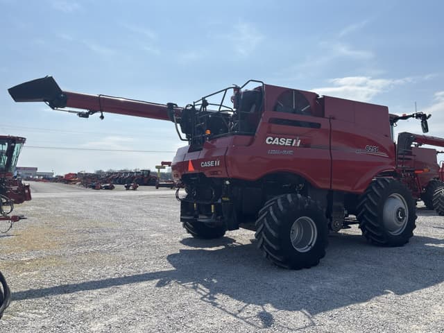 Image of Case IH 8250 equipment image 3