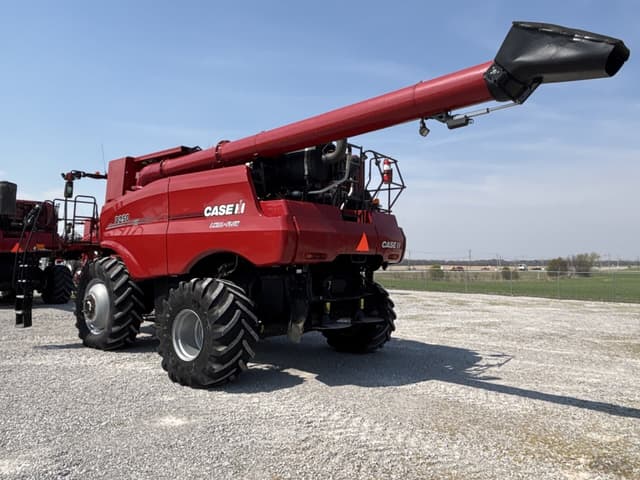 Image of Case IH 8250 equipment image 4