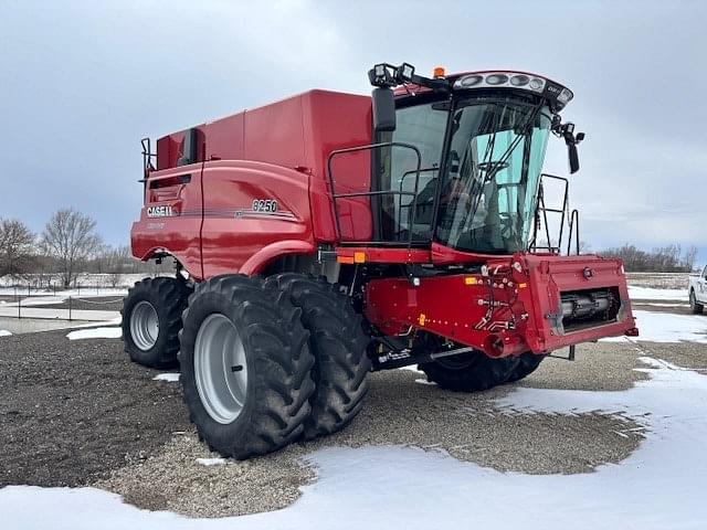 Image of Case IH 8250 equipment image 4