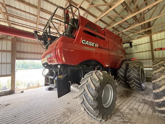 Image of Case IH 8250 equipment image 2