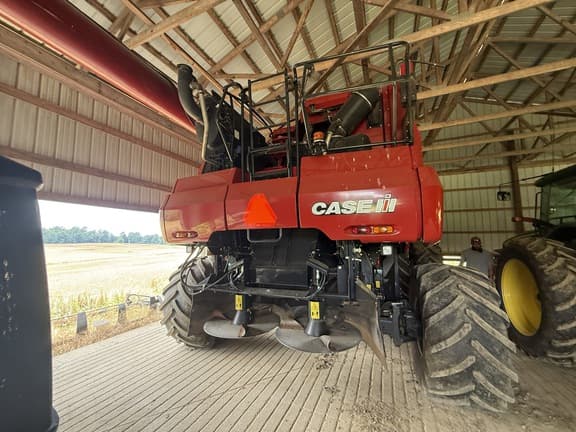 Image of Case IH 8250 equipment image 3