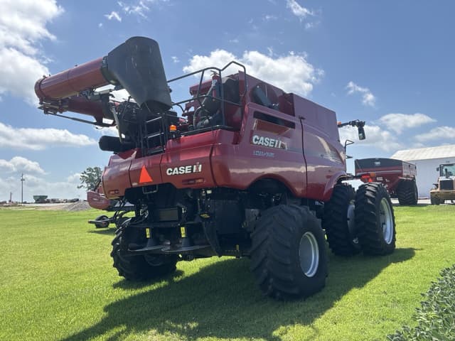 Image of Case IH 8250 equipment image 2