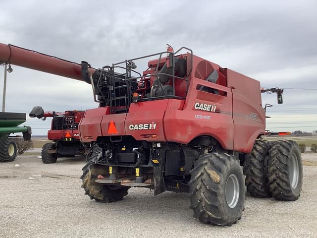 Image of Case IH 8250 equipment image 2