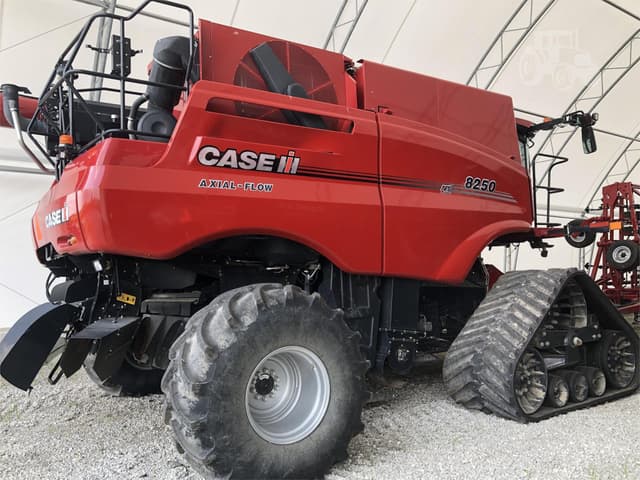 Image of Case IH 8250 equipment image 3
