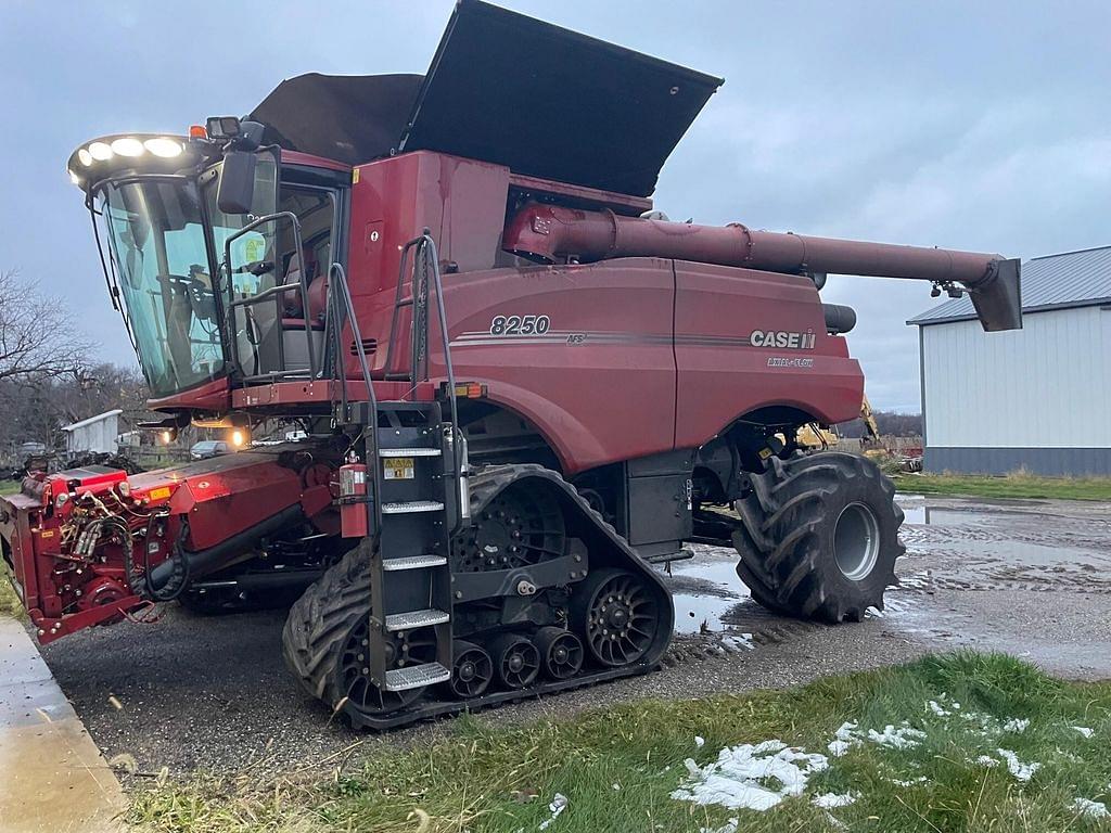 Image of Case IH 8250 Primary image