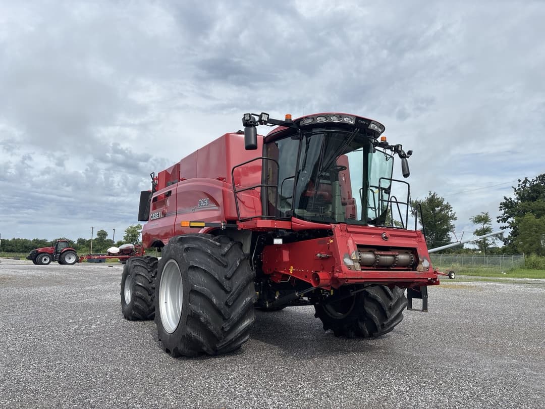 Image of Case IH 8250 Primary image