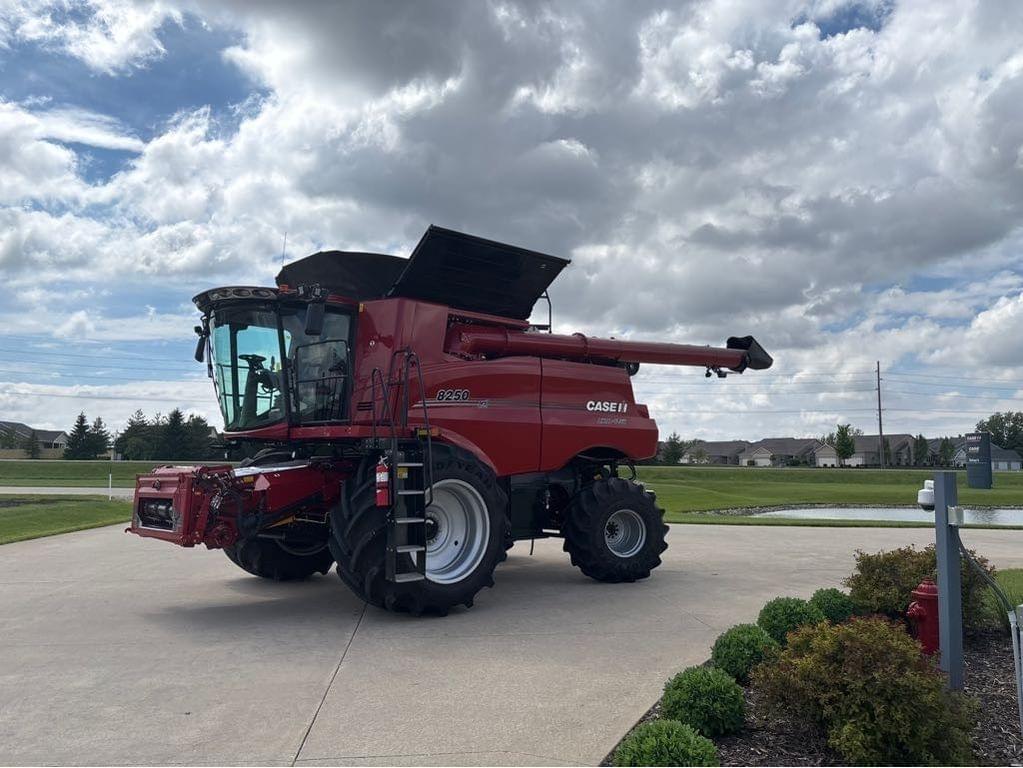Image of Case IH 8250 Primary image
