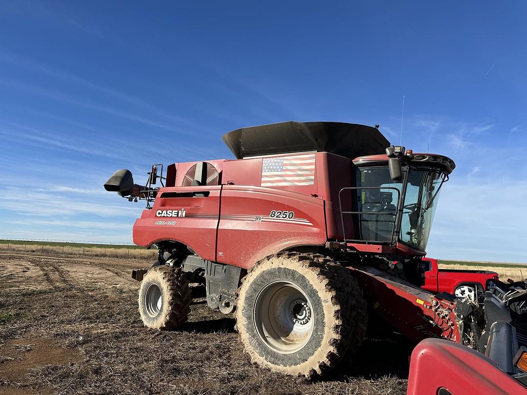 Image of Case IH 8250 Image 0