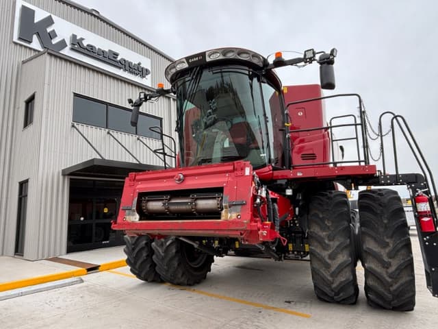 Image of Case IH 8250 equipment image 2