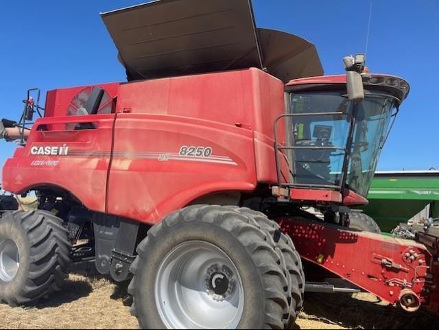 2020 Case IH 8250 Equipment Image0