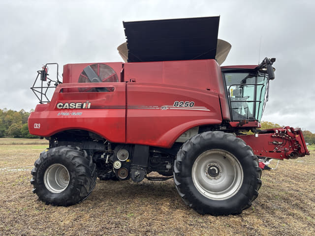 Image of Case IH 8250 equipment image 1
