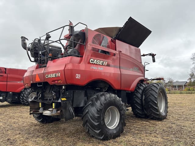 Image of Case IH 8250 equipment image 2